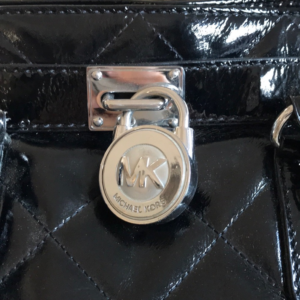 michael kors handbag - Picture 2 of 5